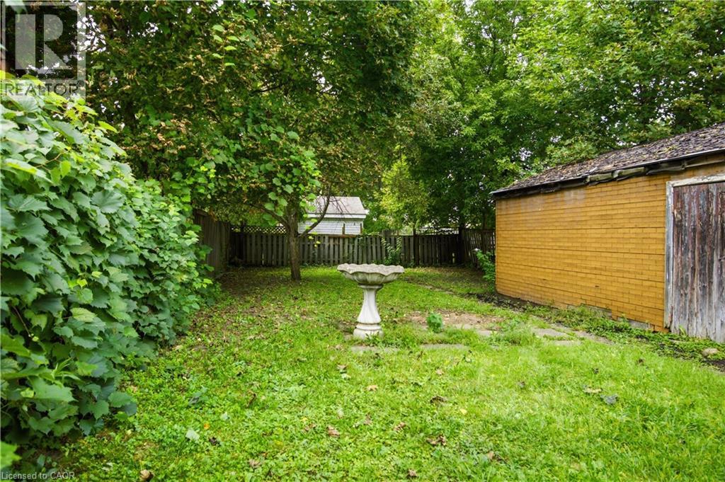 26 Maitland Street Property Photo 28