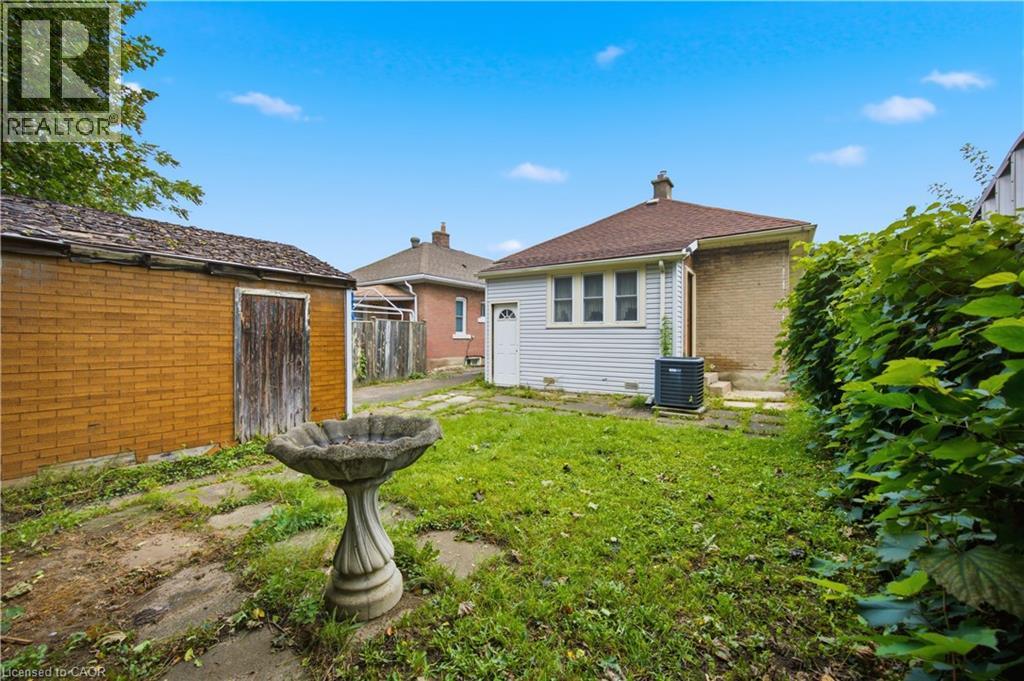 26 Maitland Street Property Photo 32