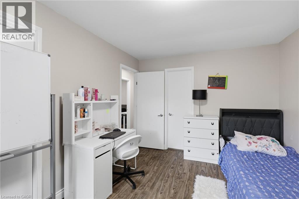 58 Vanier Place Property Photo 19