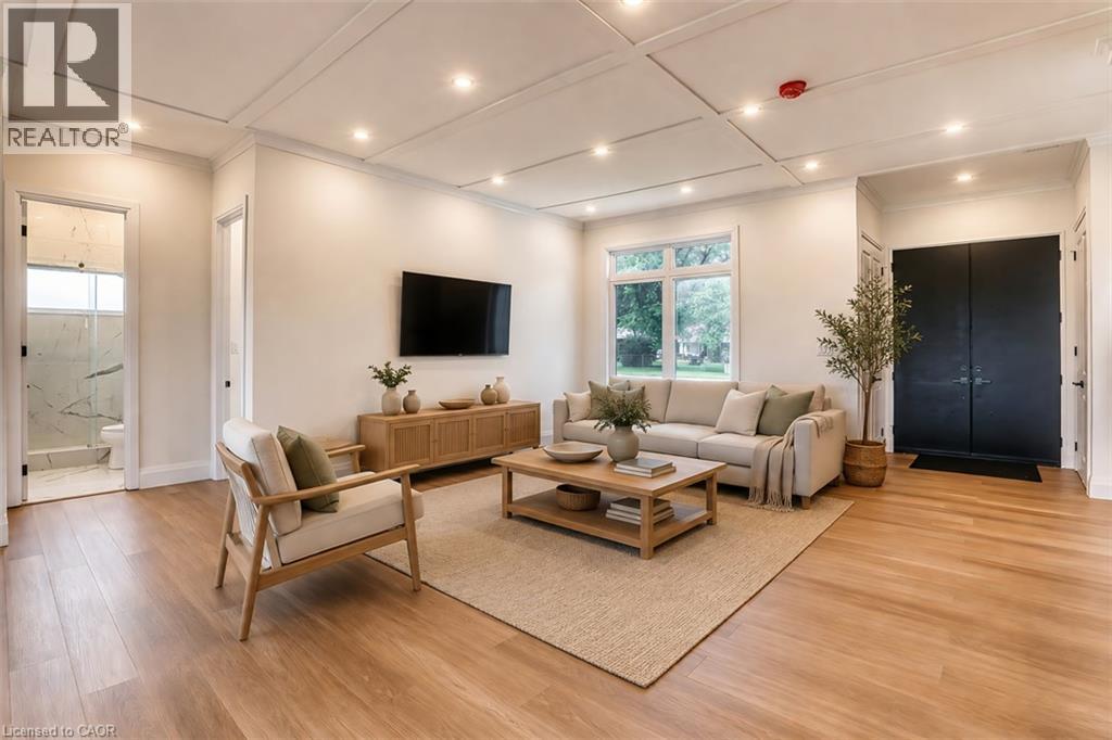 6 William Street Property Photo 8