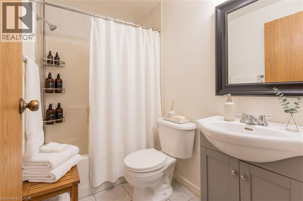 55 Green Valley Drive Unit# 708 Property Photo 4