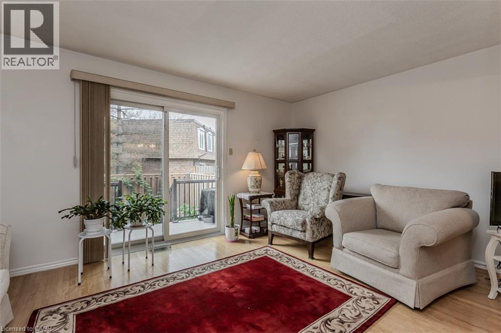 1526 Westminster Place Property Photo 6