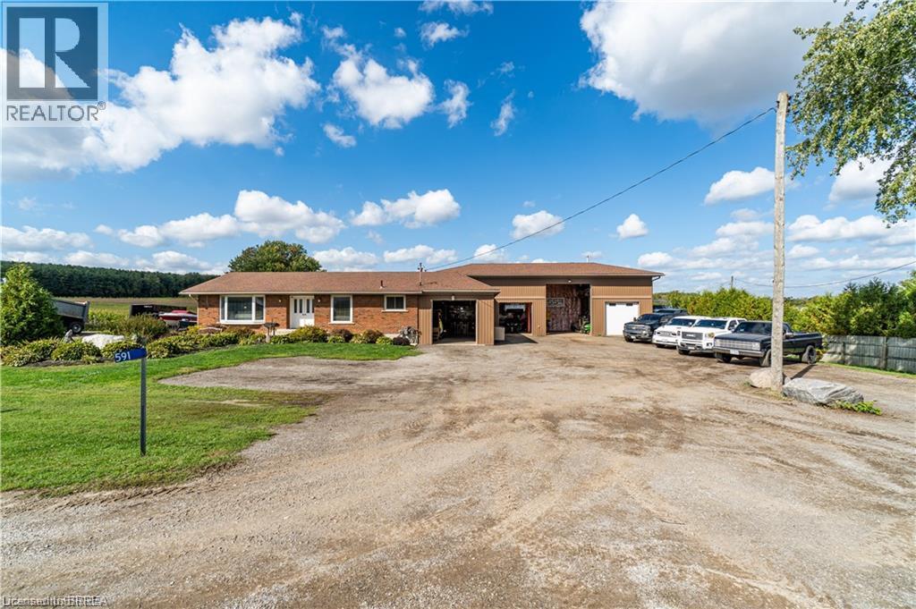 591 Governors Road E Property Photo 1