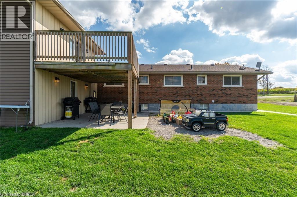 591 Governors Road E Property Photo 25