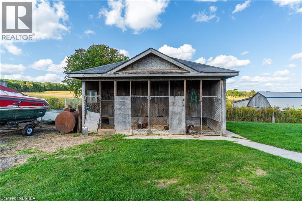 591 Governors Road E Property Photo 32