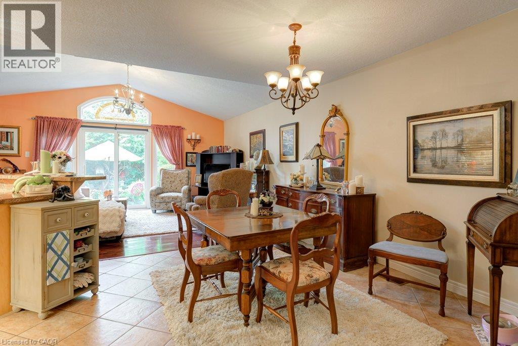 460 Lausanne Crescent Property Photo 8
