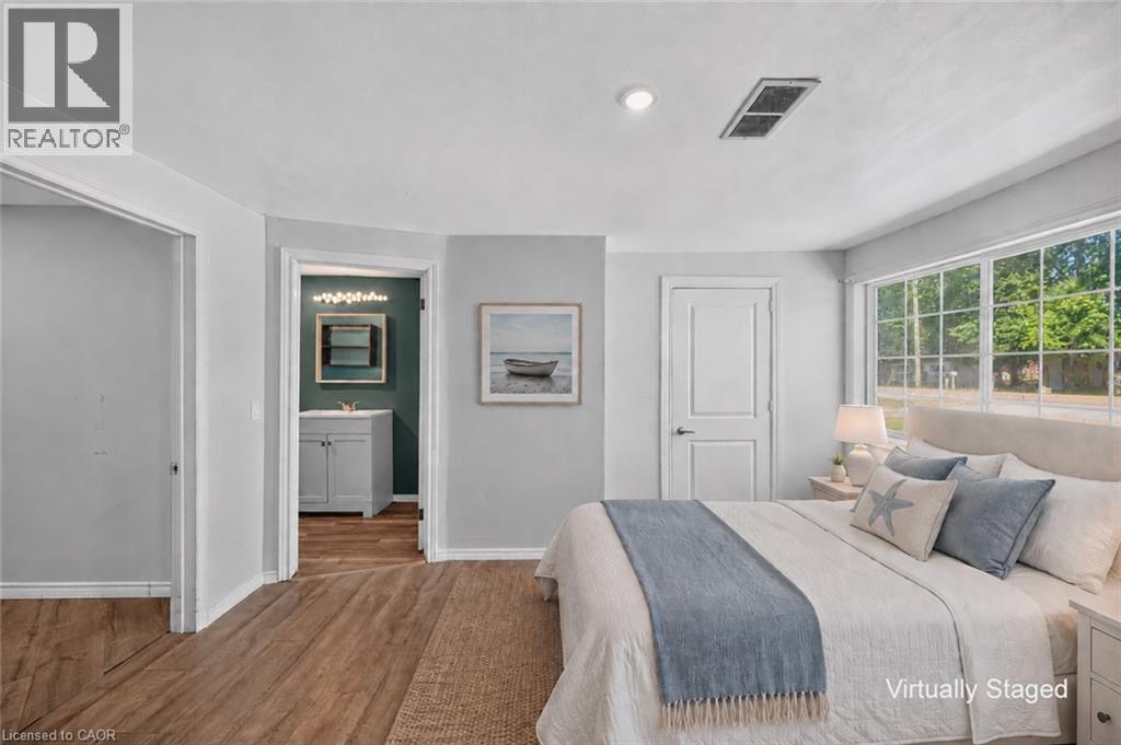 1048 Lakeshore Road Property Photo 12