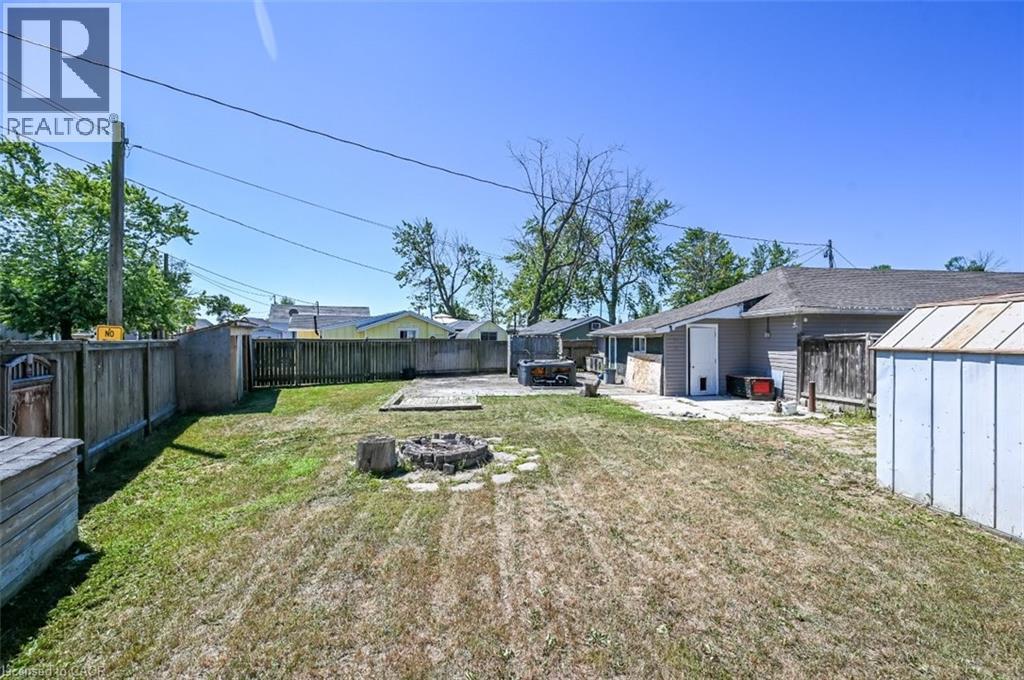 1048 Lakeshore Road Property Photo 25