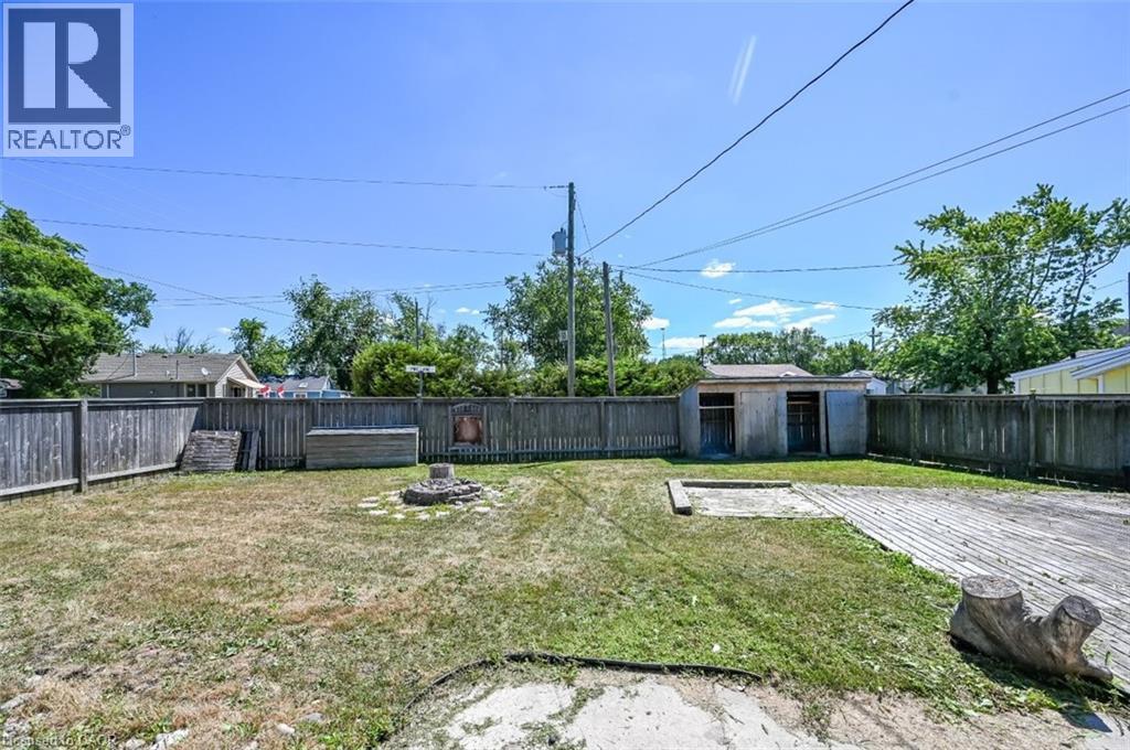 1048 Lakeshore Road Property Photo 27