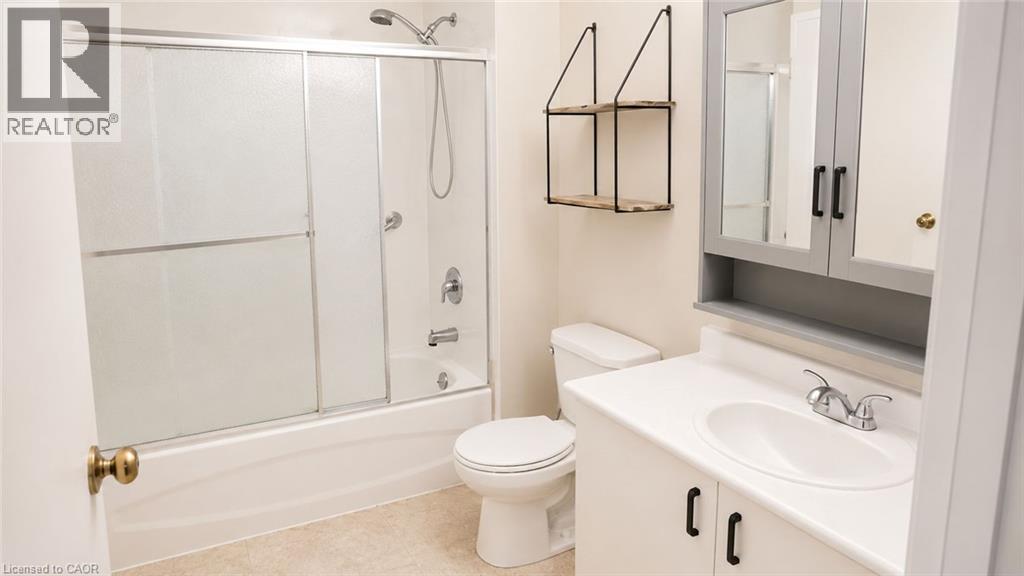 10 Holborn Court Unit# 38 Property Photo 10