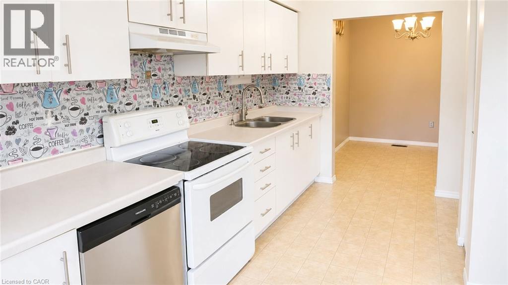 10 Holborn Court Unit# 38 Property Photo 17
