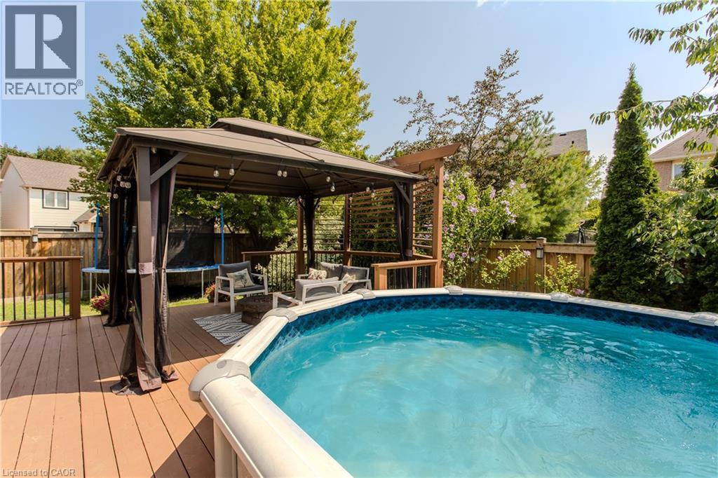 5190 Wood Crescent Property Photo 3