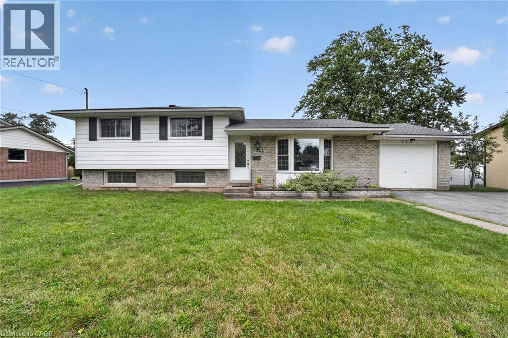 978 Ferndale Avenue Property Photo 1