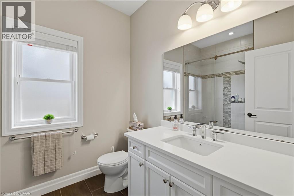 22 Amanda Avenue Property Photo 13
