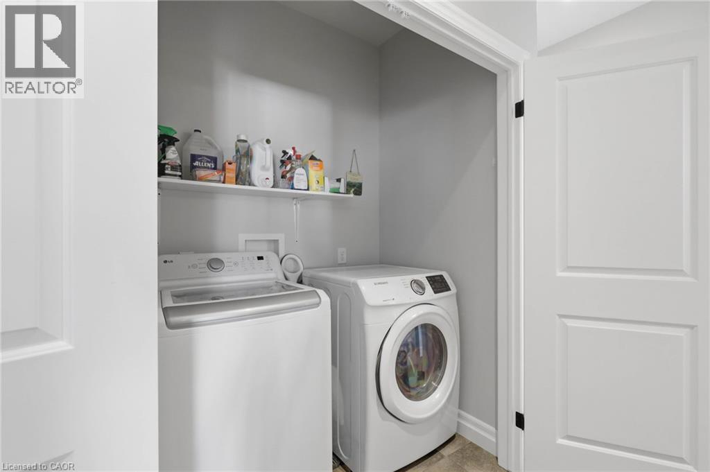 22 Amanda Avenue Property Photo 15