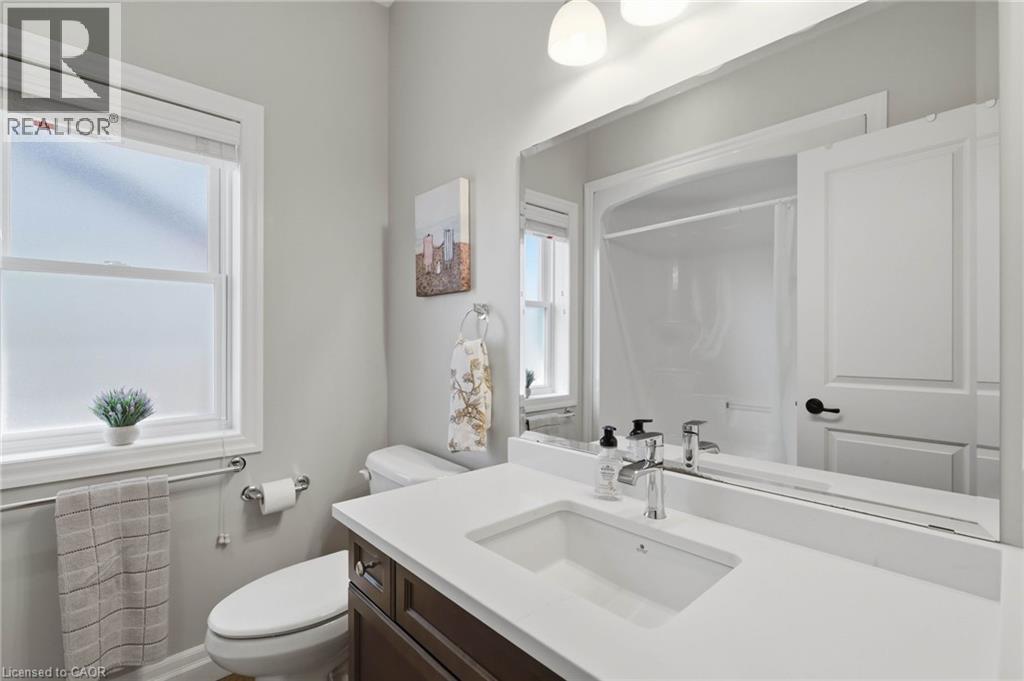 22 Amanda Avenue Property Photo 18