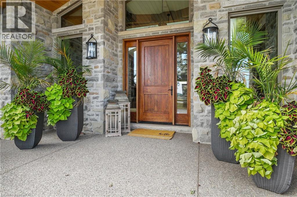 1546 Maryhill Road Property Photo 8