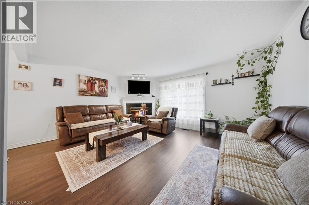 384 Limeridge Road E Unit# 16 Property Photo 13