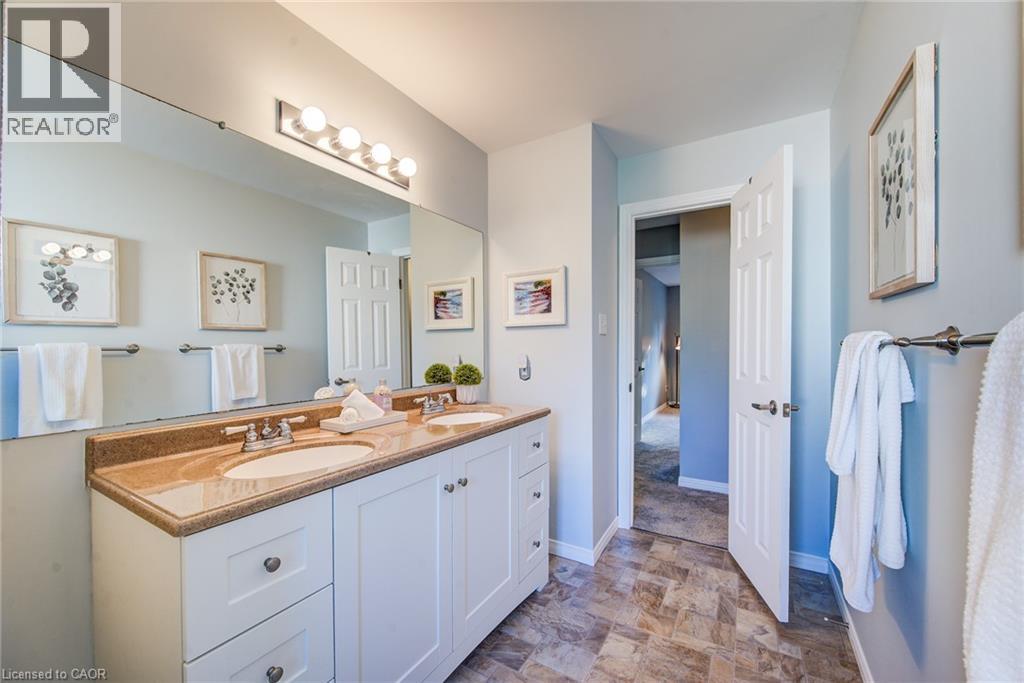 360 Cornridge Place Unit# 2 Property Photo 29