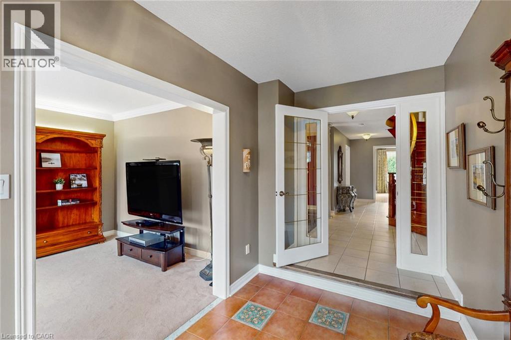6872 Round Leaf Court Property Photo 2