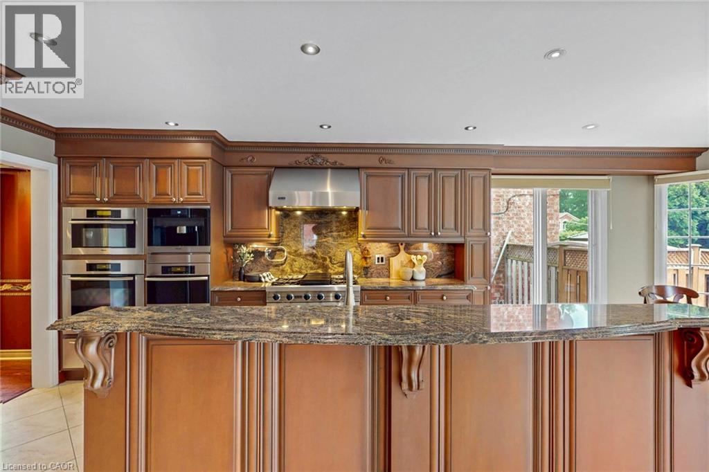 6872 Round Leaf Court Property Photo 7