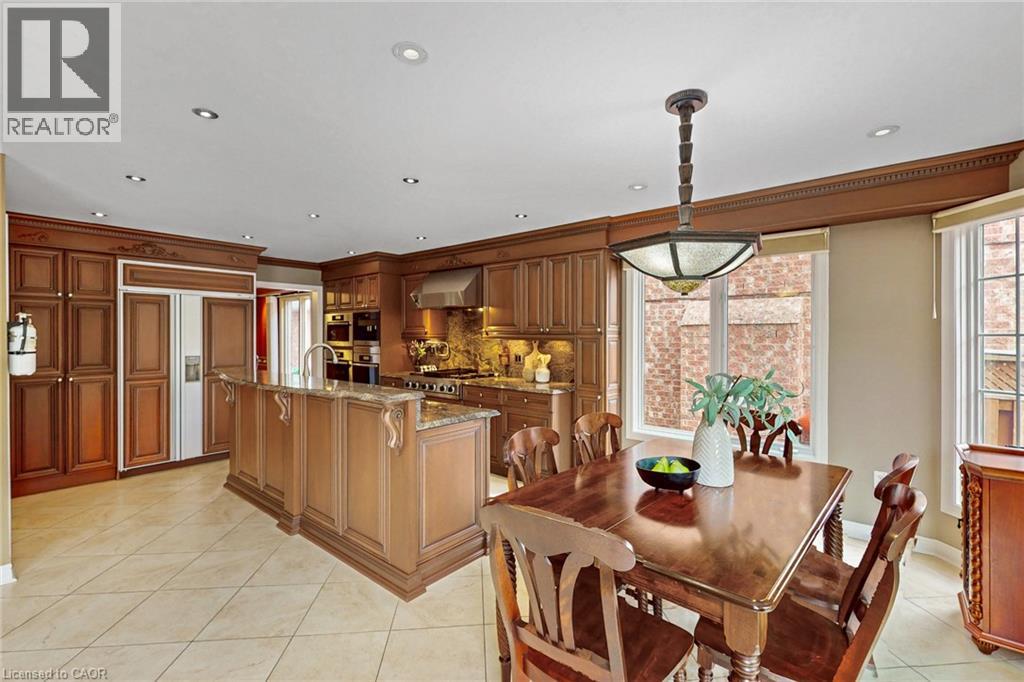 6872 Round Leaf Court Property Photo 9
