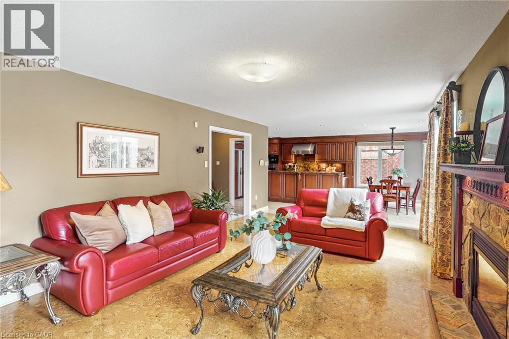 6872 Round Leaf Court Property Photo 10