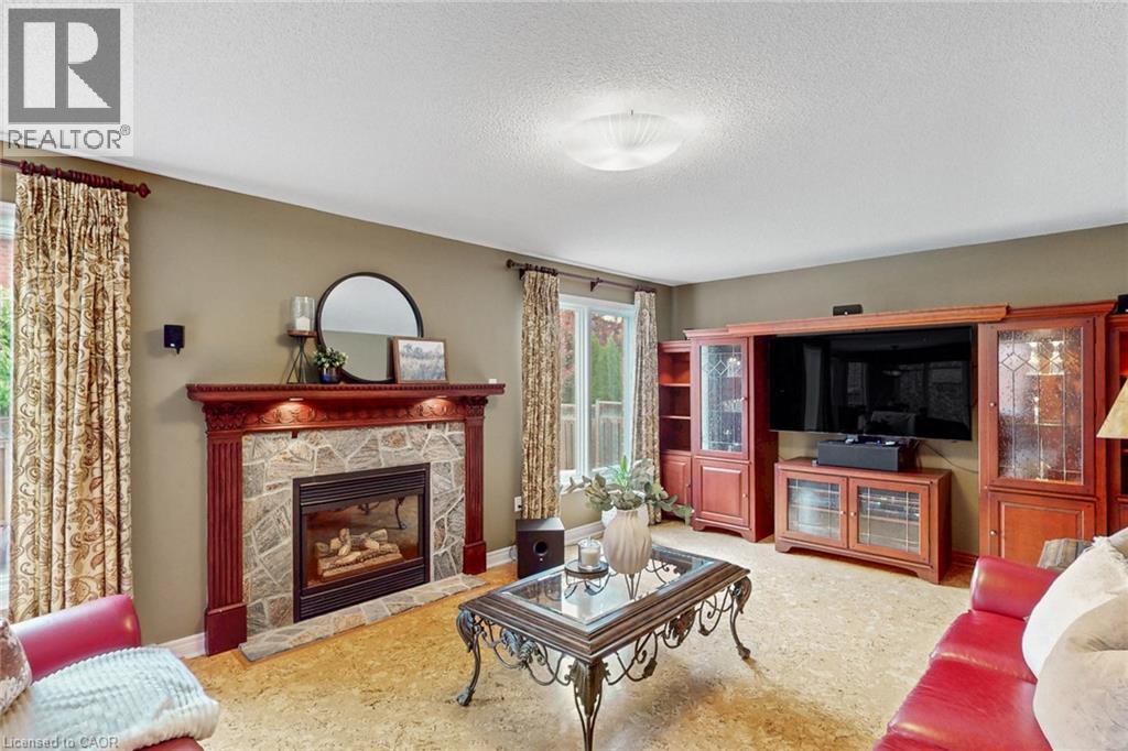 6872 Round Leaf Court Property Photo 11