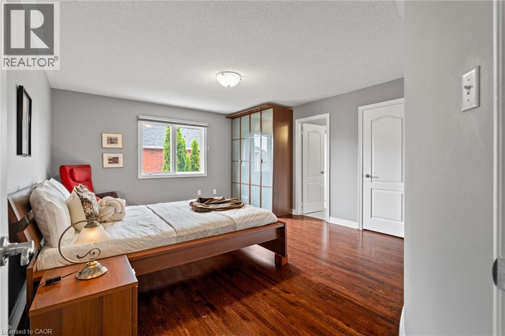 6872 Round Leaf Court Property Photo 24
