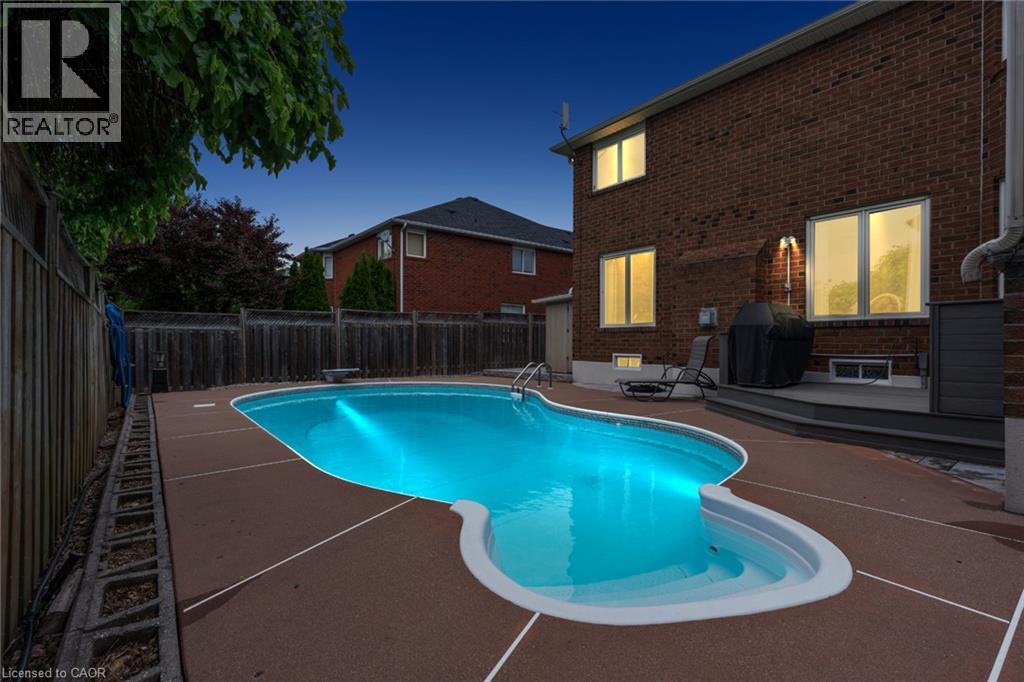 6872 Round Leaf Court Property Photo 36