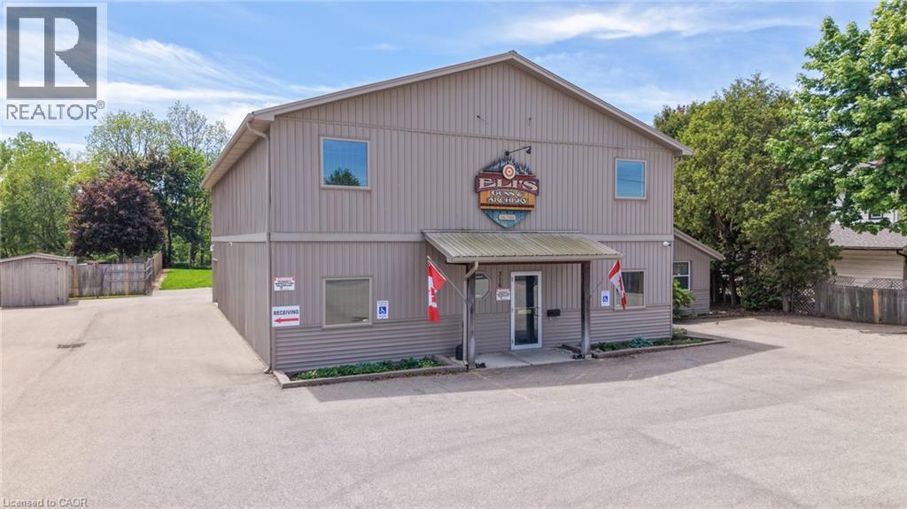 316 QUEENSWAY W Property Photo 1