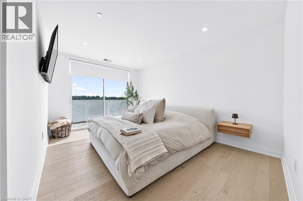 71 Wyndham Street S Unit# 601 Property Photo 14