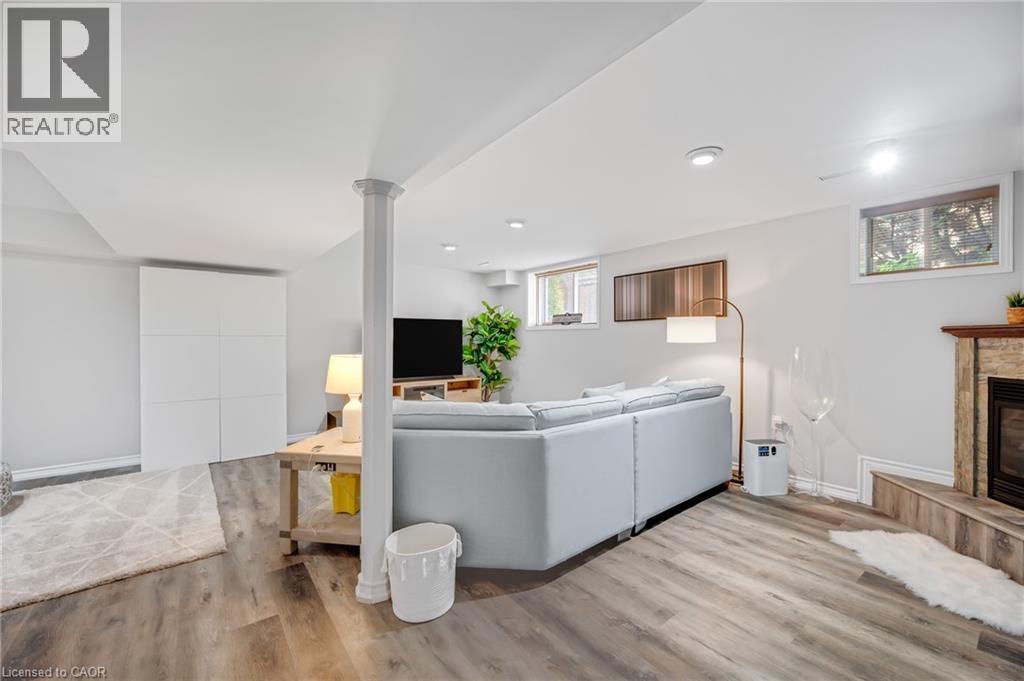 24 Segwun Road Property Photo 21