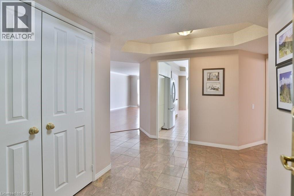 1800 The Collegeway Unit# 211 Property Photo 7