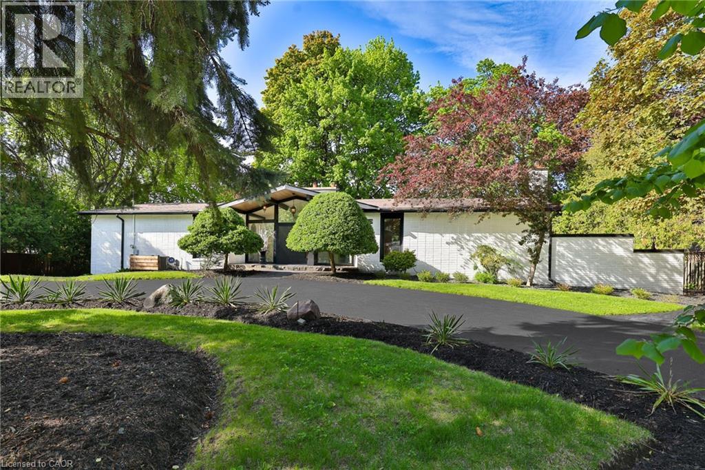 625 Sir Richards Road Property Photo 2