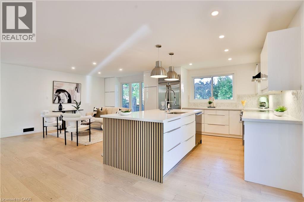 625 Sir Richards Road Property Photo 10