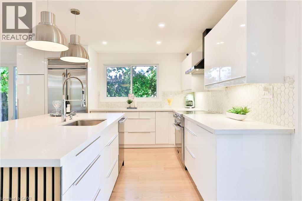 625 Sir Richards Road Property Photo 11