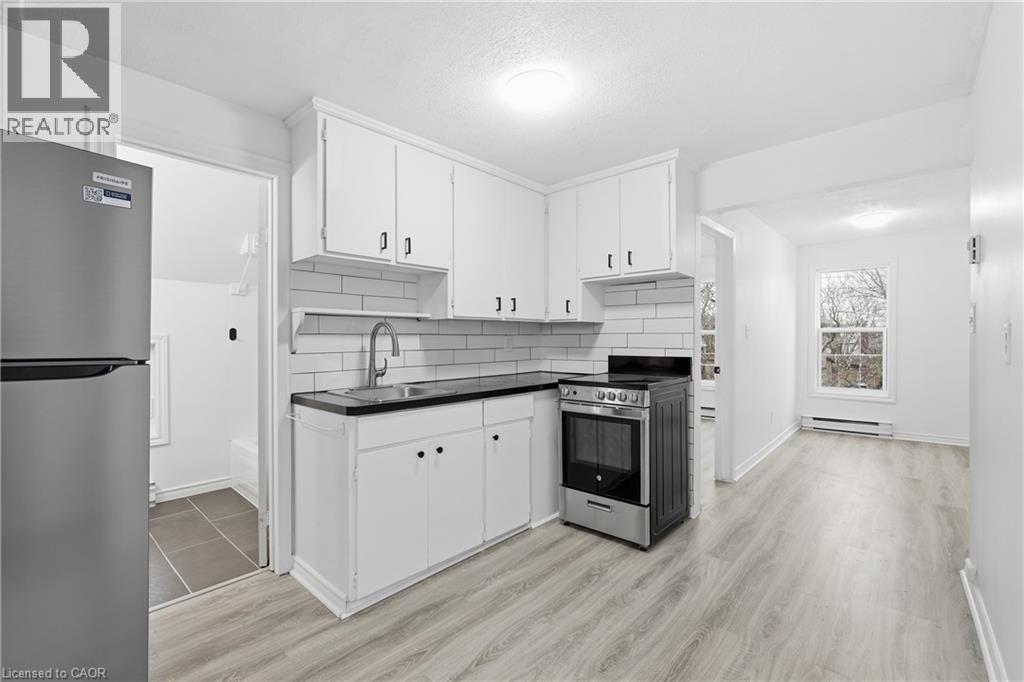27 Albert Street Unit# Upper Property Photo 9