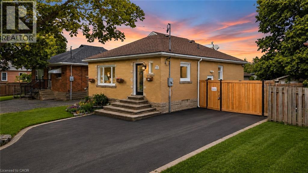 627 UPPER SHERMAN Avenue
