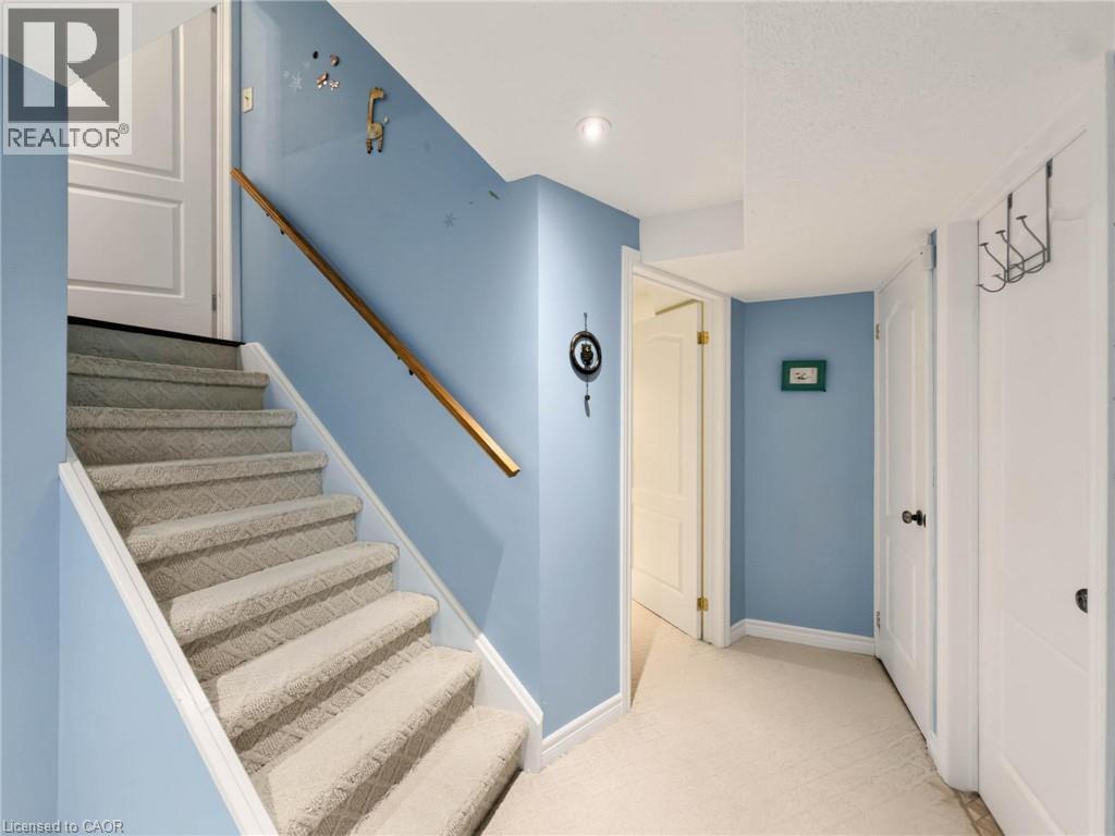 1396 Thorncrest Crescent Property Photo 34