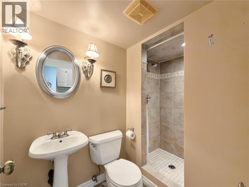 1396 Thorncrest Crescent Property Photo 36