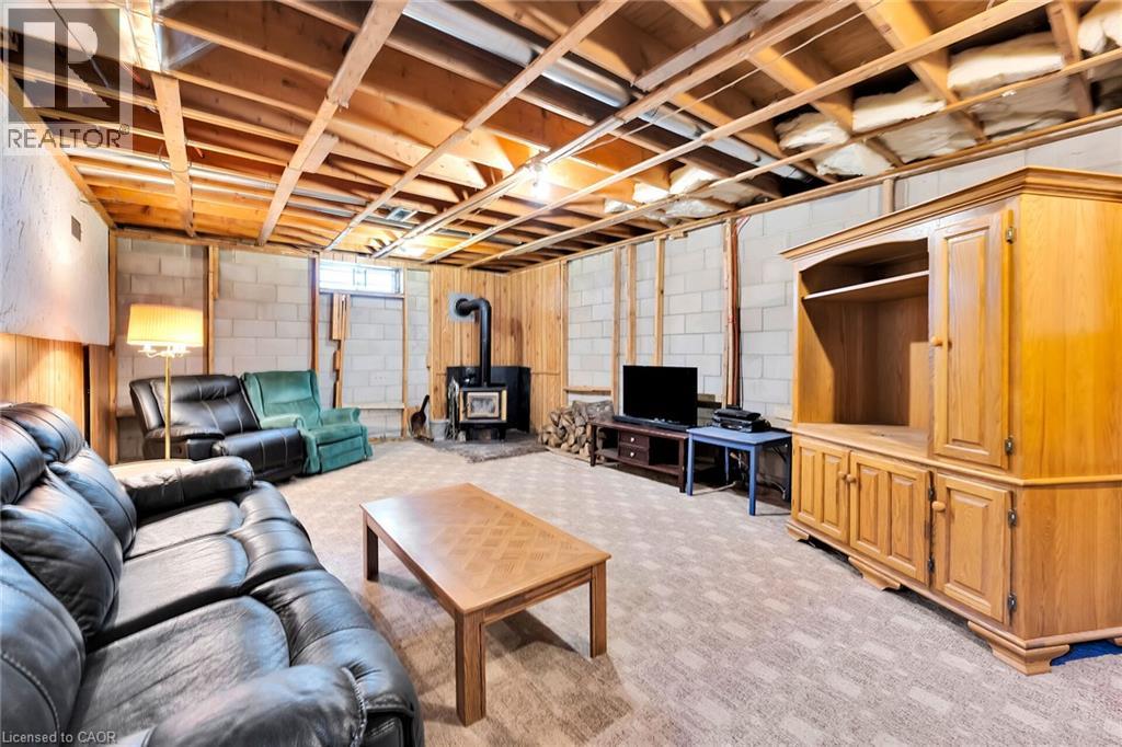 757 4th Line Property Photo 12