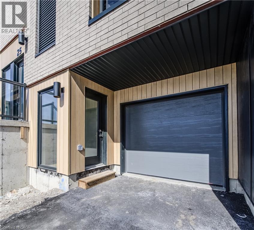 25 Urbane Boulevard Property Photo 3