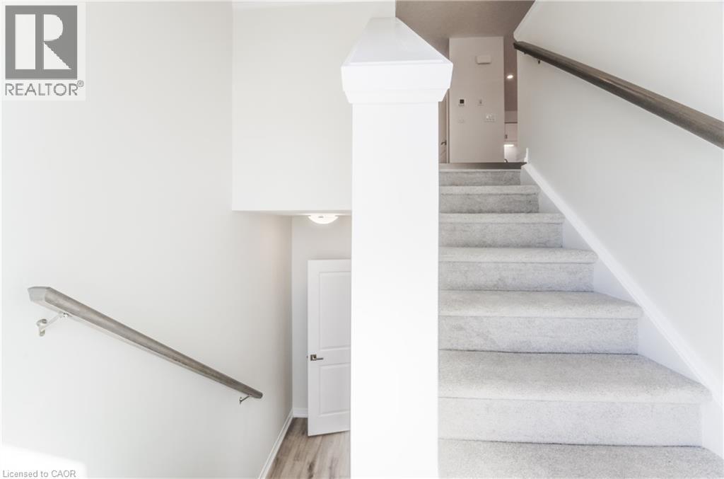 25 Urbane Boulevard Property Photo 5
