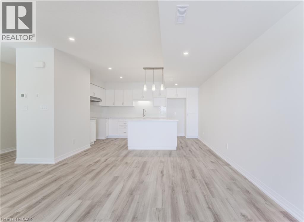 25 Urbane Boulevard Property Photo 7