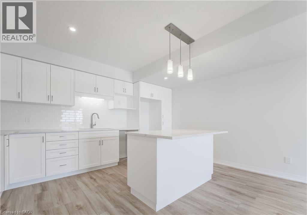 25 Urbane Boulevard Property Photo 10