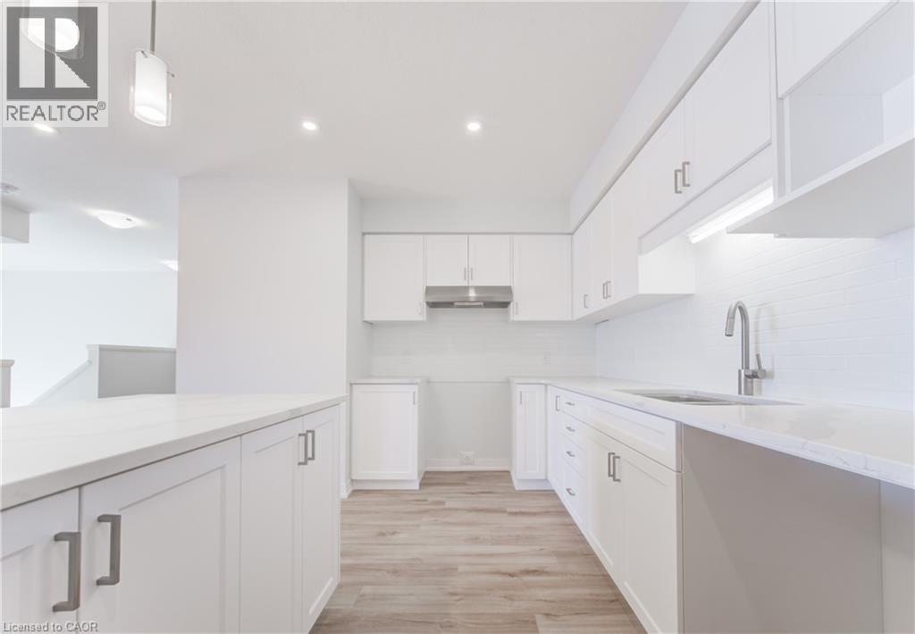 25 Urbane Boulevard Property Photo 13