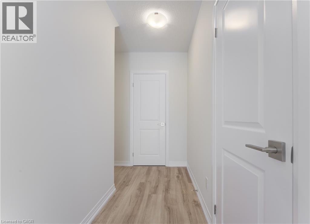 25 Urbane Boulevard Property Photo 17