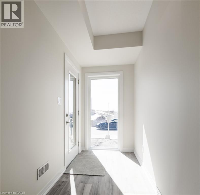 25 Urbane Boulevard Property Photo 34