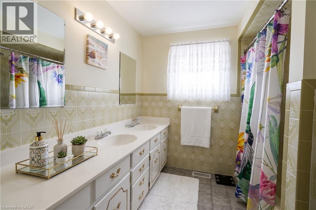 129 Margaret Avenue Property Photo 18